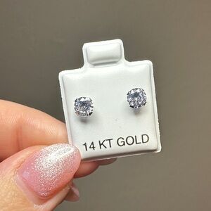 NEW - 14 KT Real Solid White Gold AAA CZ Stud Earrings